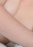 Apricot Pitts in amateur, Apricot Pitts (apr024) ATK Natural & Hairy: Apricot Pitts (Apricot Pitts in amateur)