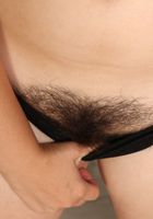 Hairy Genie pees in a toilet, Genie (gen016) ATK Archives: Genie (Hairy Genie pees in a toilet)