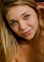 Blonde babe Jessie Andrews spreads her trimmed pussy, Jessie Andrews (jes712) ATK Archives: Jessie Andrews (Blonde babe Jessie Andrews spreads her trimmed pussy)