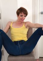 Hairy MILF Maria strips off her jean, Maria (mar395) ATK Archives: Maria (Hairy MILF Maria strips off her jean)