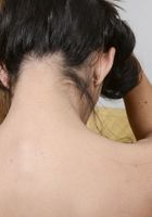 Hairy MILF spreads her bush, Nikki Daniels (nik086) ATK Natural & Hairy: Nikki Daniels (Hairy MILF spreads her bush)