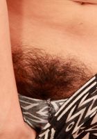 Hairy Selma spreads her bush, Selma Sins (sal021) ATK Exotics: Selma Sins (Hairy Selma spreads her bush)